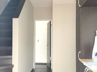 内装リフォーム 収納力とお手入れのしやすさを備えた、快適に使える階段まわり